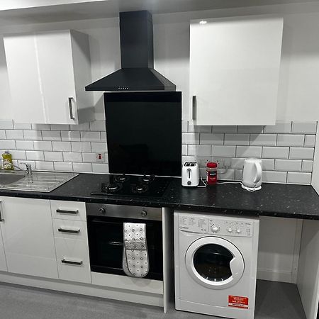 Апартаменты Cozzy Haven Two Min From Train Station Лестер Экстерьер фото